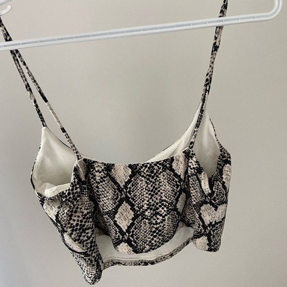 Snakeskin Crop top - Picture 2 of 3